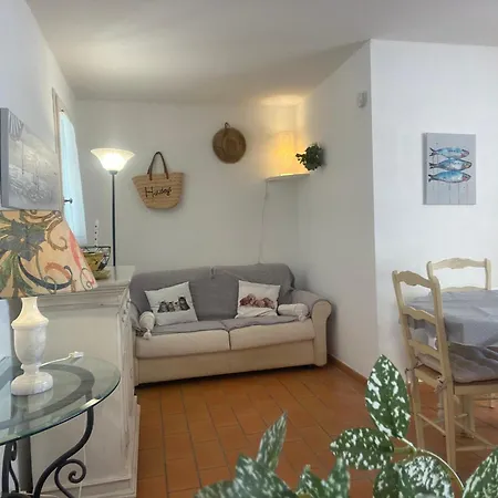 Apartment T3 Vue -terrasse - Parking - Piscine - Acces A La Les Lecques